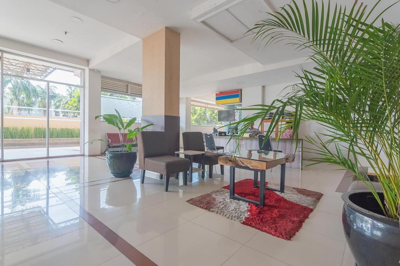 Reddoorz Apartment @ Emerald Towers בנדונג מראה חיצוני תמונה