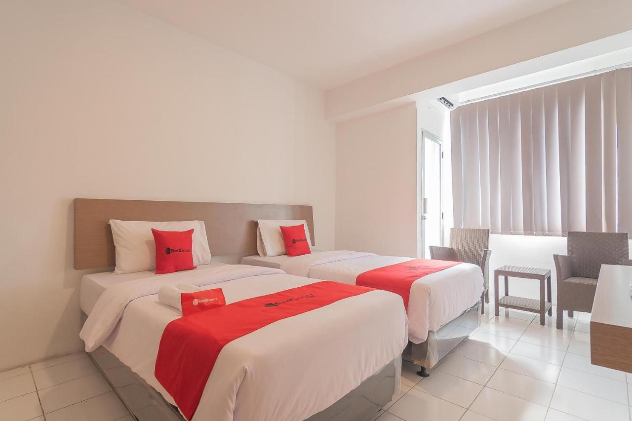 Reddoorz Apartment @ Emerald Towers בנדונג מראה חיצוני תמונה